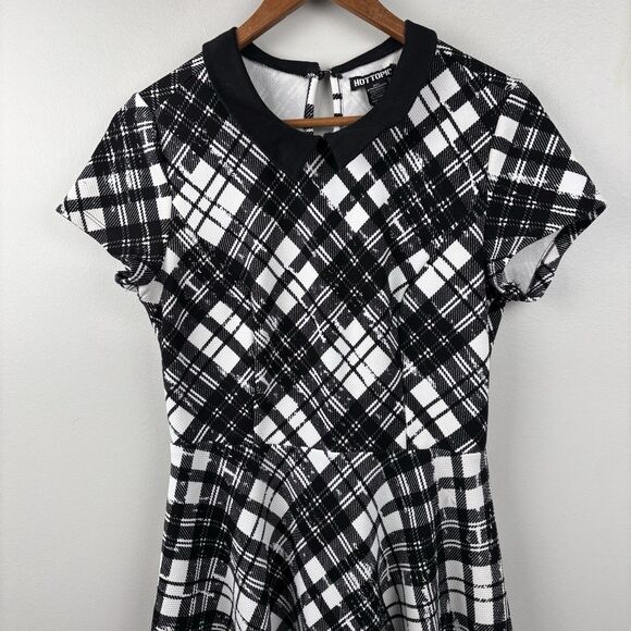 2015 Hot Topic Black & White Plaid Collar Dress Goth Punk Retro Wednesday Medium - Picture 2 of 8